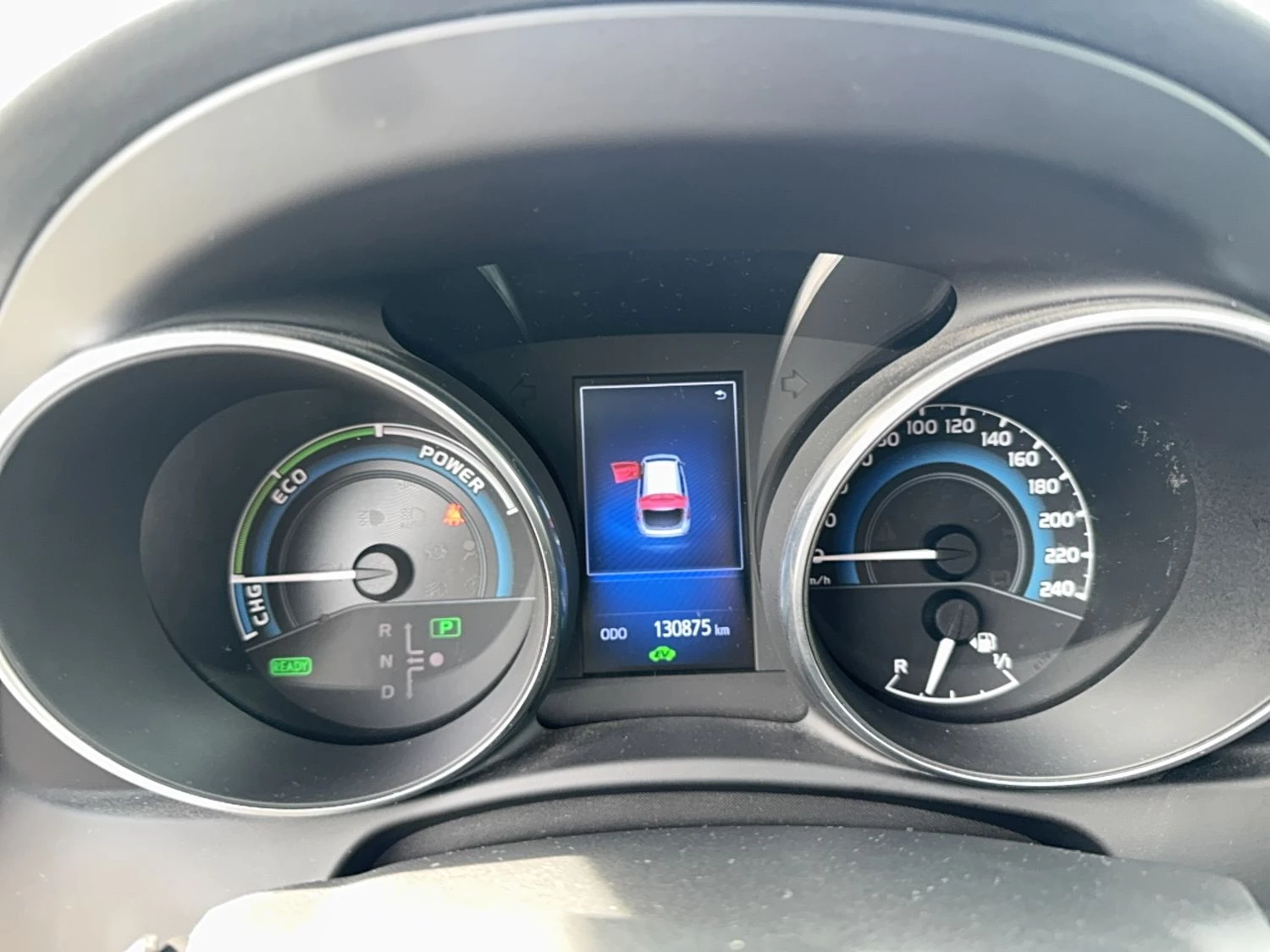 Toyota Auris 1.8 Хибрид, снимка 4 - Автомобили и джипове - 55101062