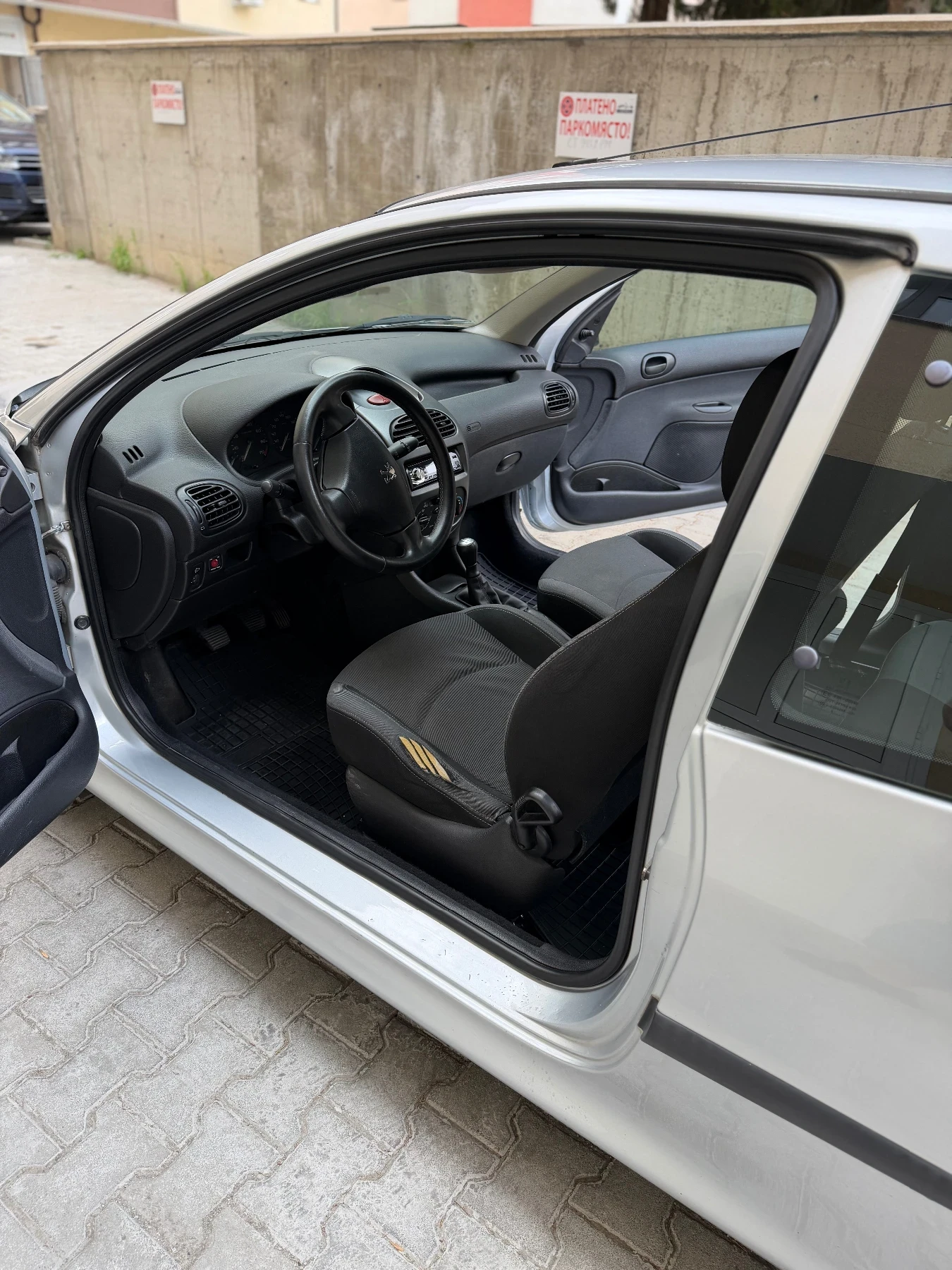 Peugeot 206, снимка 9 - Автомобили и джипове - 55403317