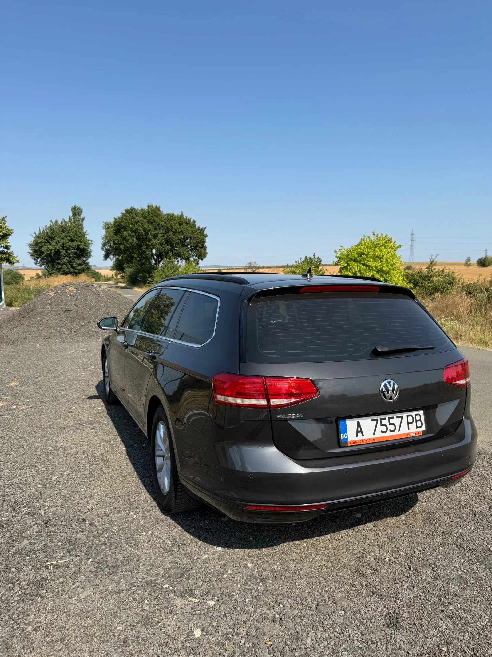 VW Passat Пълна дигитална сервизна история VW + Реални км!, снимка 5 - Автомобили и джипове - 55428196
