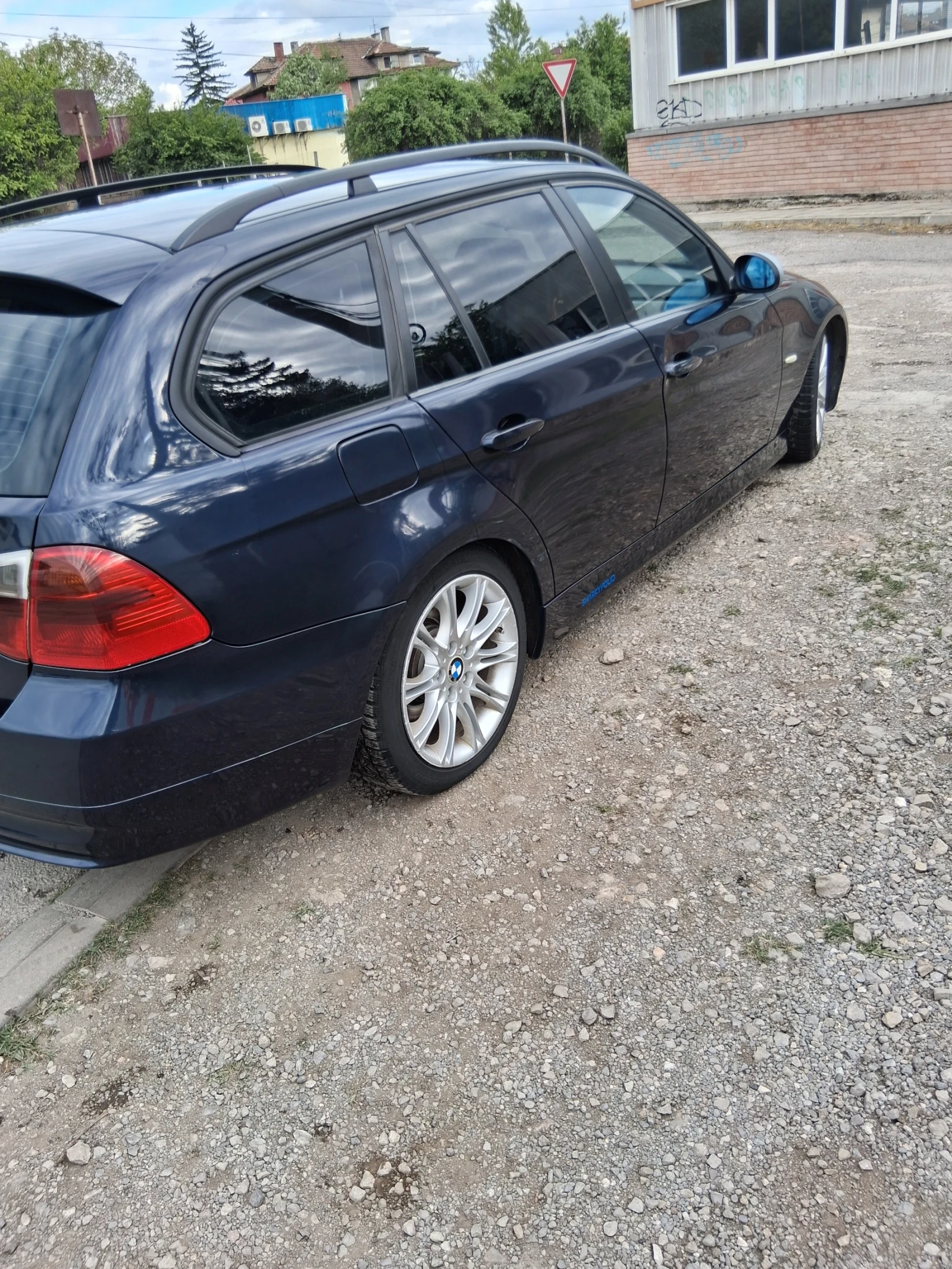 BMW 320 320 TDI 163k.c., снимка 3 - Автомобили и джипове - 55685530