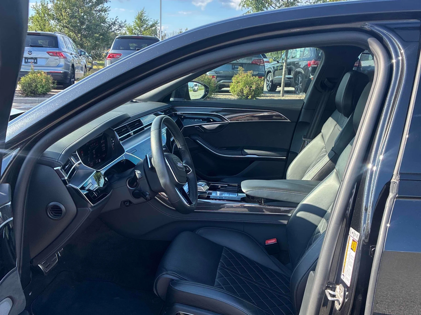 Audi S8 * 4.0 TFSI quattro * CARFAX * Б, снимка 6 - Автомобили и джипове - 55947191