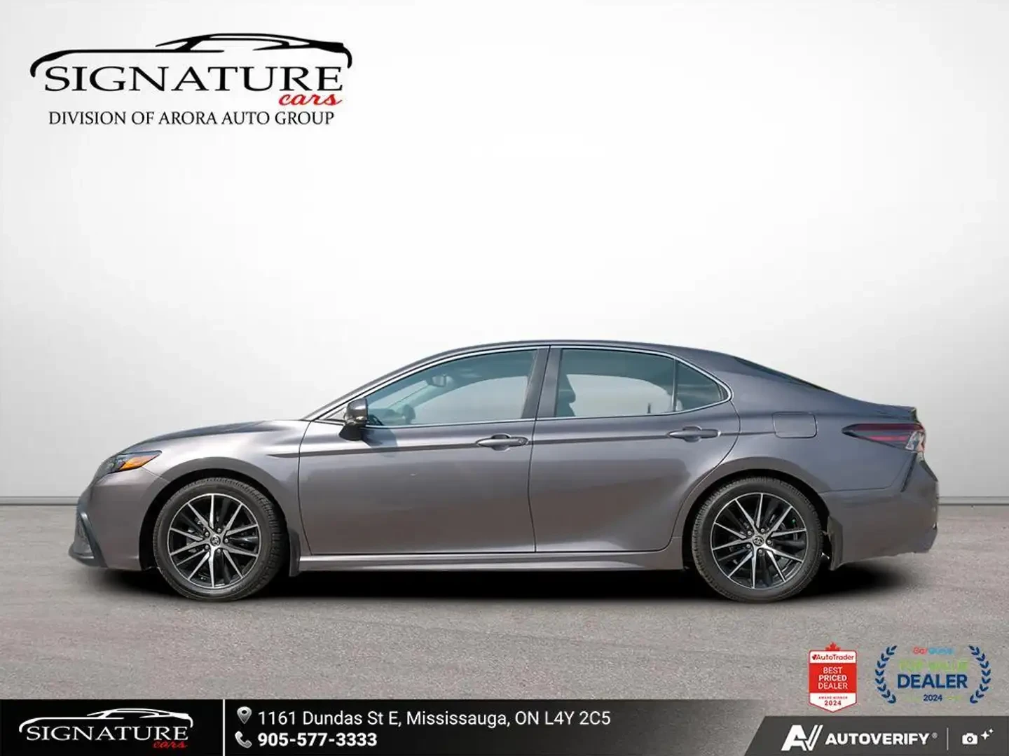 Toyota Camry SE Upgrade No Accident Sunroof Carplay BSM, снимка 3 - Автомобили и джипове - 56209081