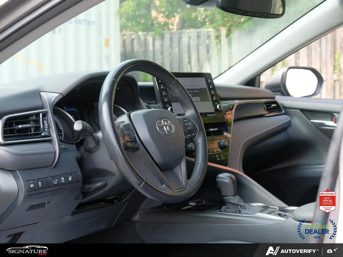 Toyota Camry SE Upgrade No Accident Sunroof Carplay BSM, снимка 9 - Автомобили и джипове - 56209081