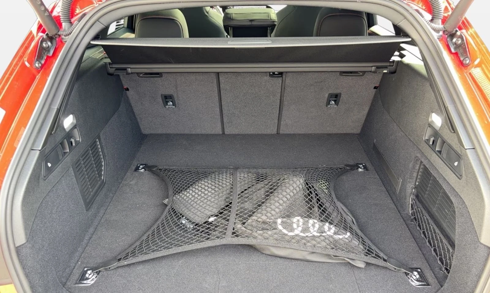 Audi Rs5 AVANT/ CARBON/ CERAMIC/ TECH PRO/ HUD/ B&O/ MATRIX, снимка 15 - Автомобили и джипове - 56224164