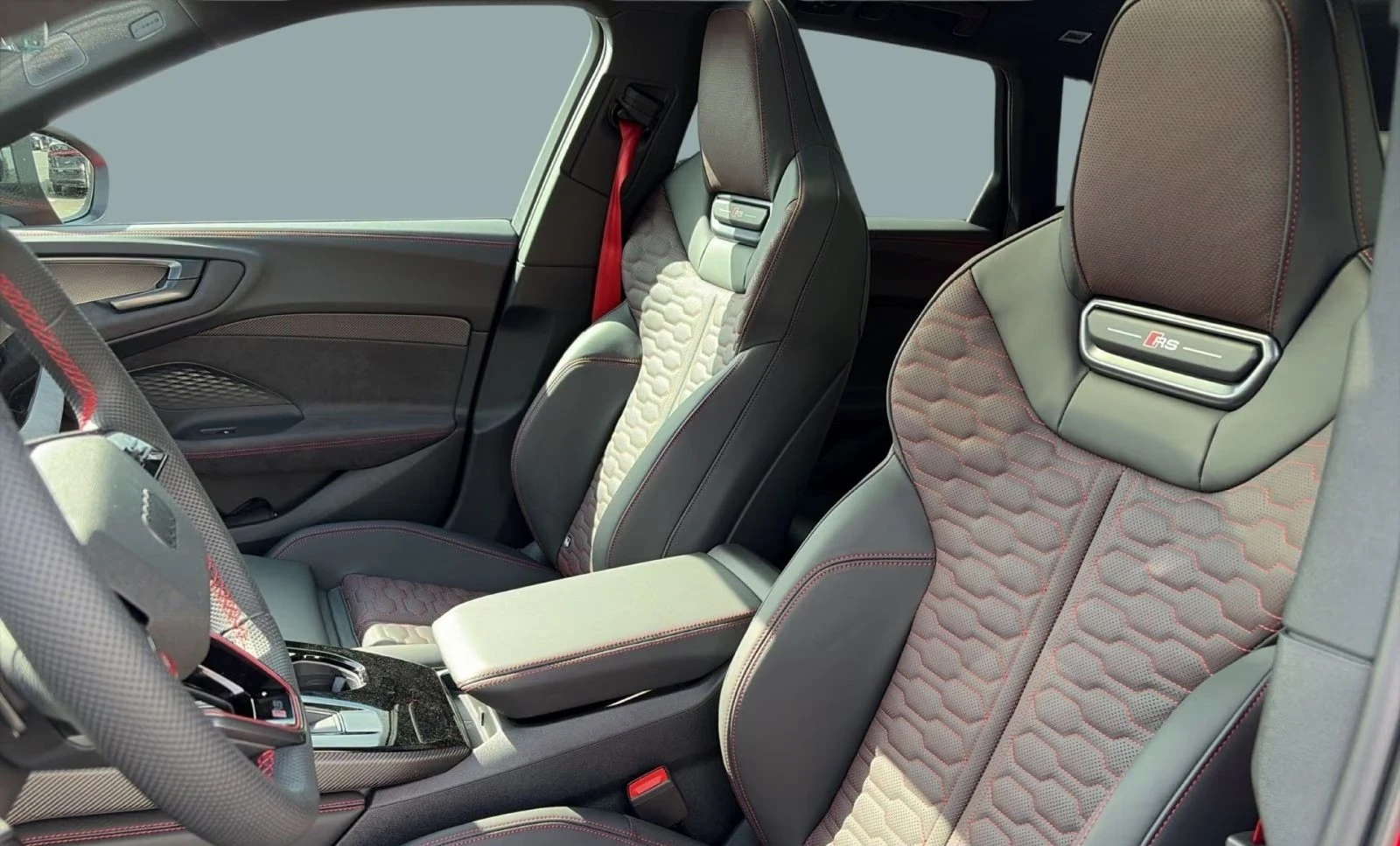 Audi Rs5 AVANT/ CARBON/ CERAMIC/ TECH PRO/ HUD/ B&O/ MATRIX, снимка 10 - Автомобили и джипове - 56224164