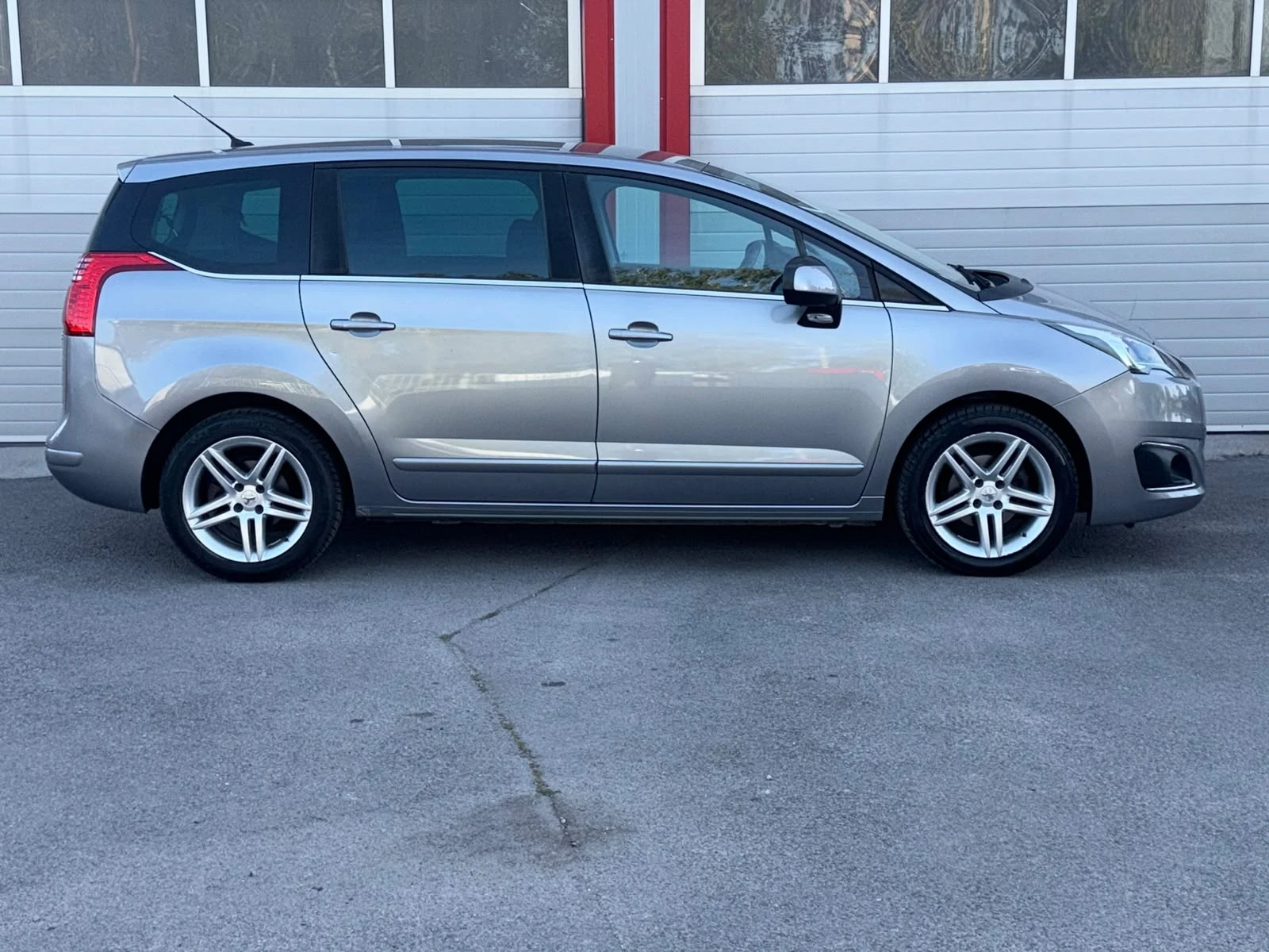 Peugeot 5008 1.6HDI AUTOMATIK NAVI KAMERA 7-������ EVRO 5B!!! | Mobile.bg � ����������� 7