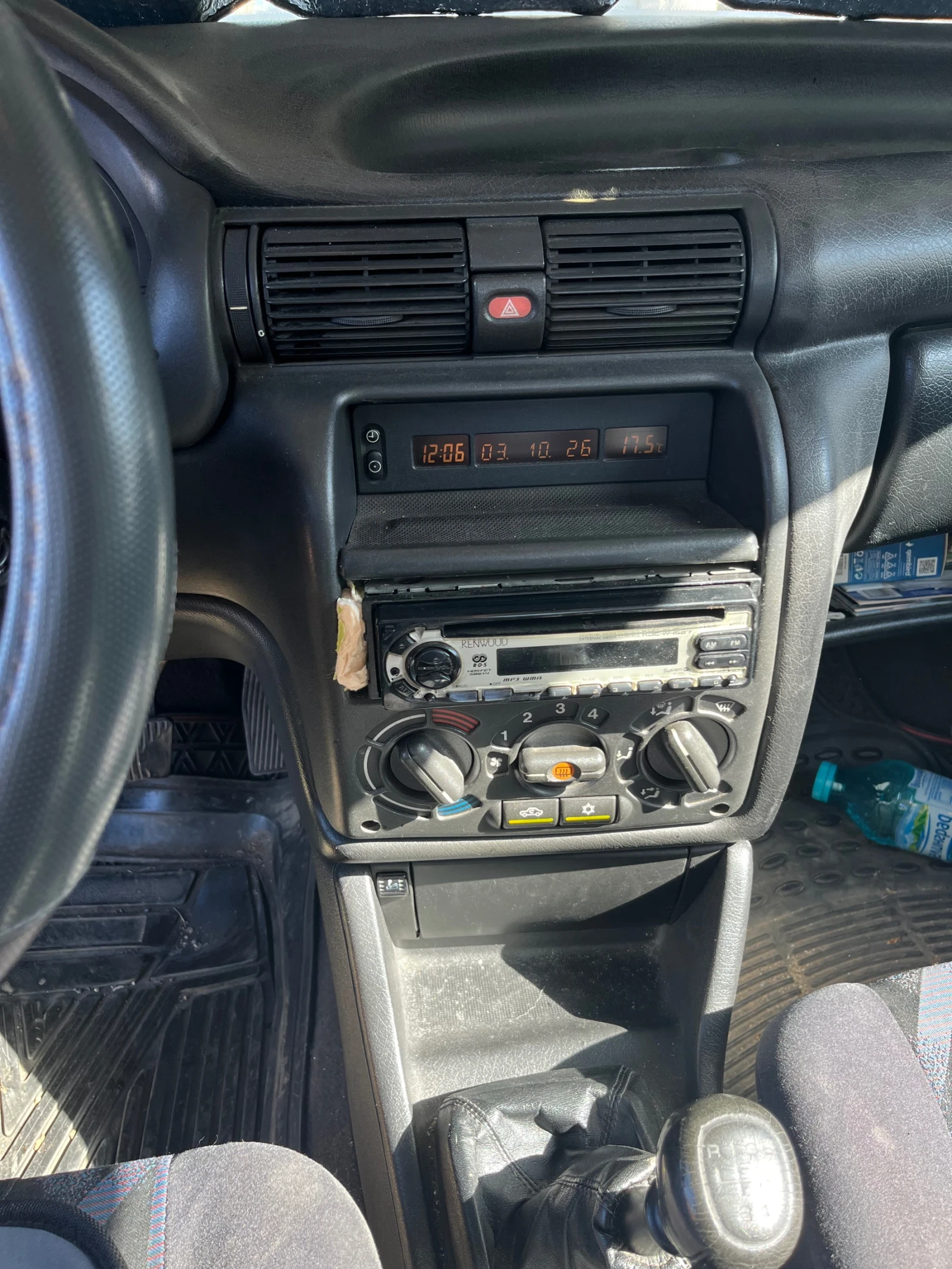 Opel Astra 1.4 82к.с, снимка 7 - Автомобили и джипове - 56335667