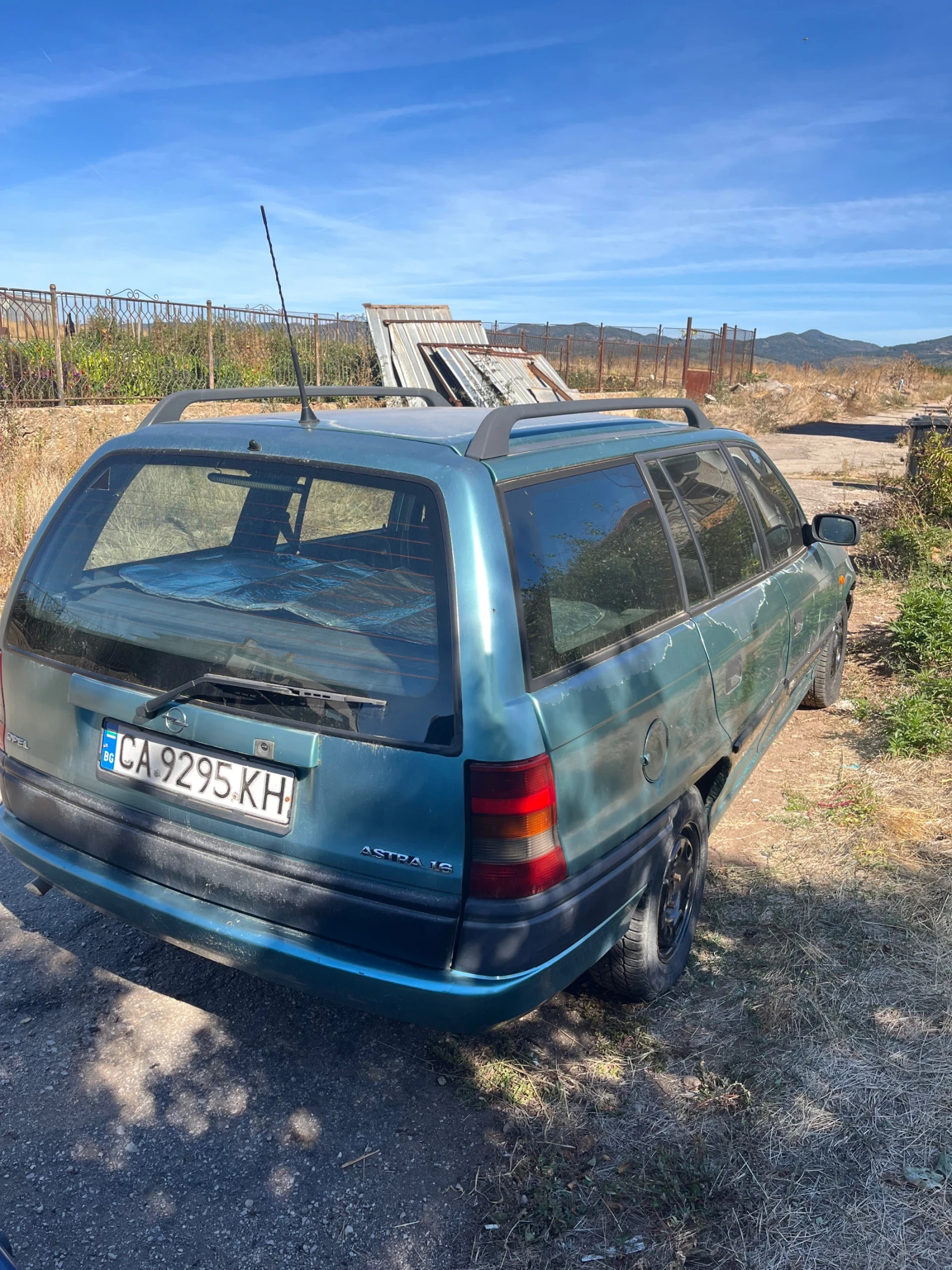 Opel Astra 1.4 82к.с, снимка 3 - Автомобили и джипове - 56335667