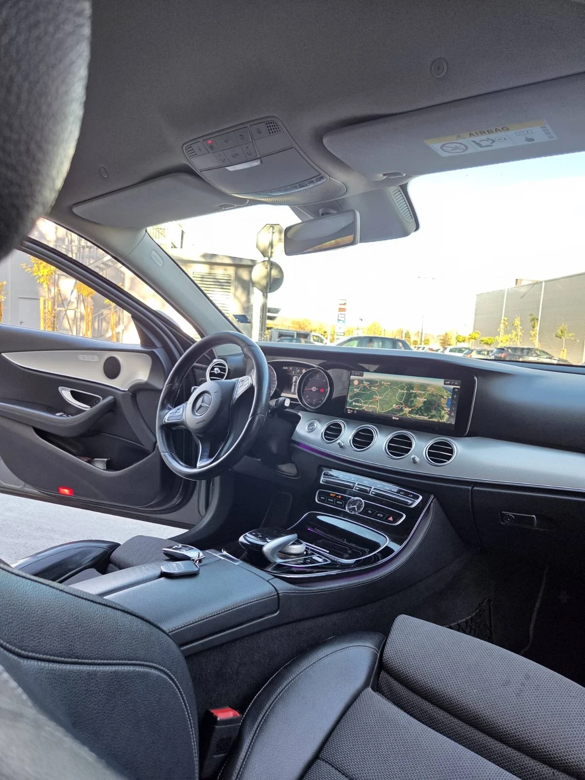 Mercedes-Benz E 220 2.2D, снимка 13 - Автомобили и джипове - 56362983