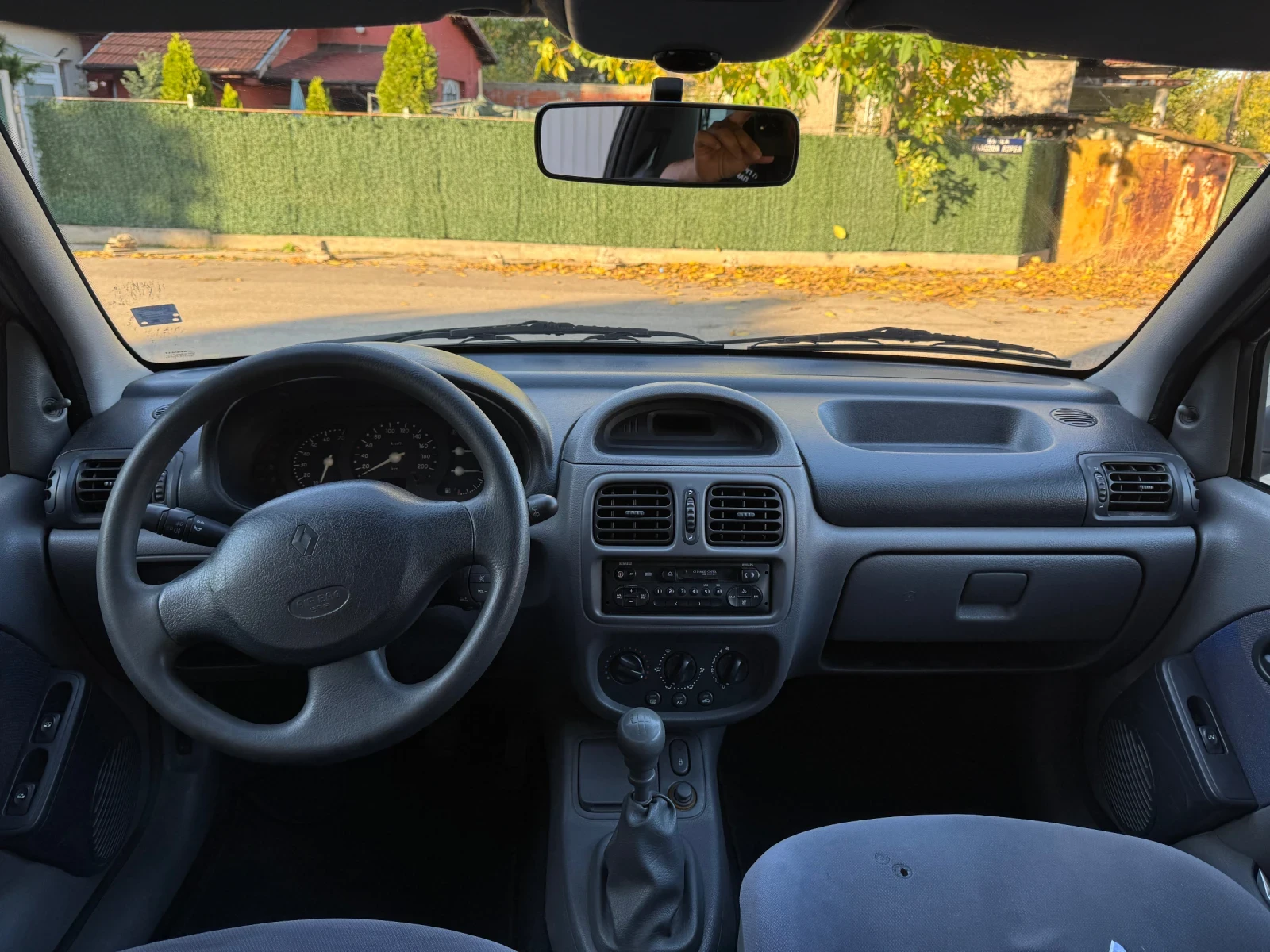 Renault Clio 1.2, снимка 9 - Автомобили и джипове - 56568383