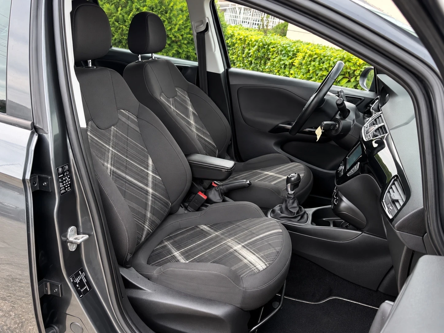Opel Corsa | Е | 1.4 Turbo | 100 к.с | 2017 г. , снимка 9 - Автомобили и джипове - 56713899