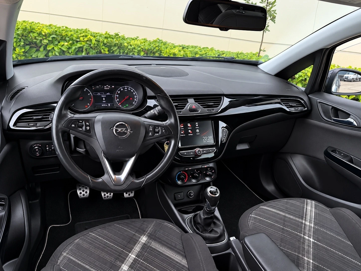 Opel Corsa | Е | 1.4 Turbo | 100 к.с | 2017 г. , снимка 6 - Автомобили и джипове - 56713899