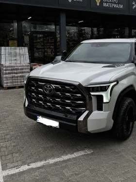 Toyota Tundra Platinum i-FORCE MAX HYBRID 4x4, снимка 2