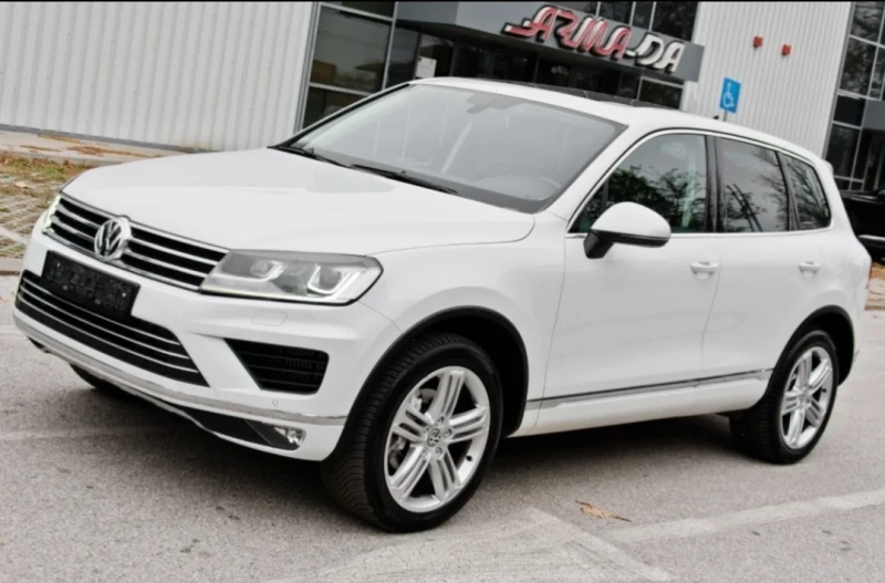 VW Touareg 3.0 R-line, снимка 3 - Автомобили и джипове - 49365017