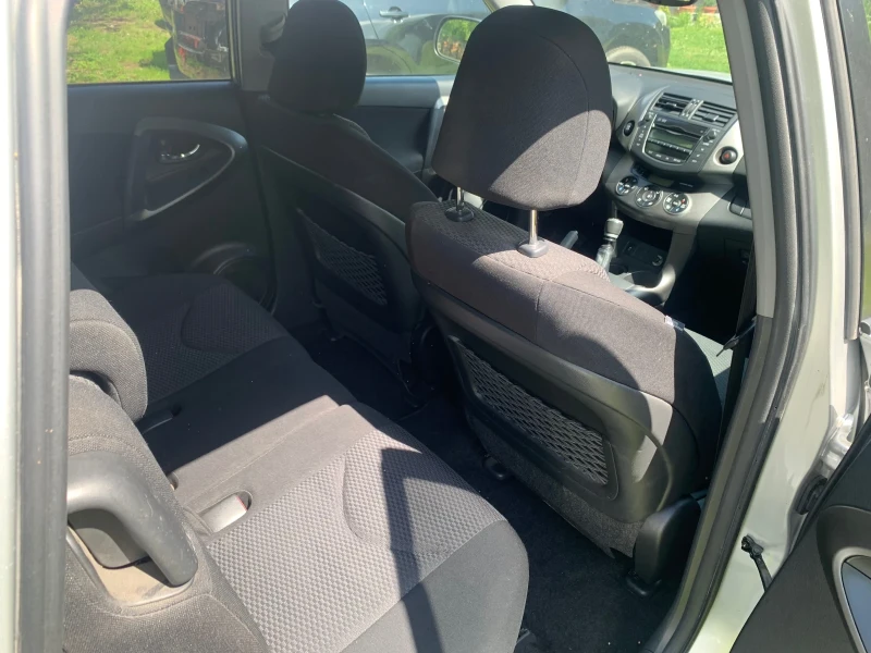 Toyota Rav4 D4D 150 к.с. дизел ръчка , снимка 5 - Автомобили и джипове - 52371203