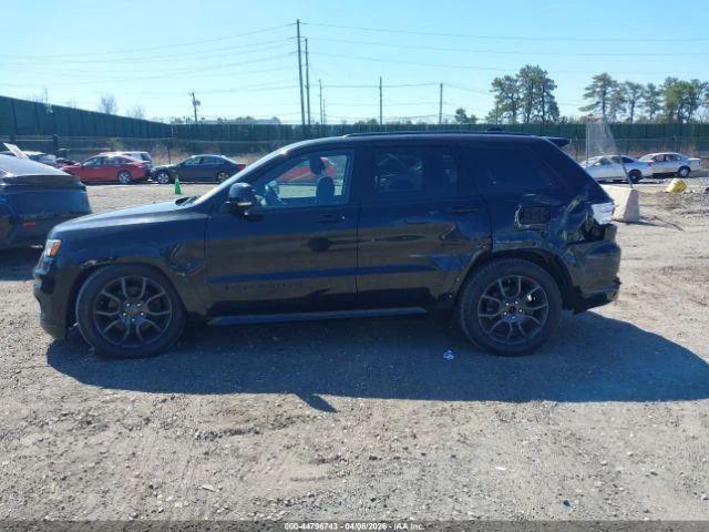Jeep Grand cherokee HIGH ALTITUDE 4X4 5, 7 HEMI Дистроник, снимка 2 - Автомобили и джипове - 54323445