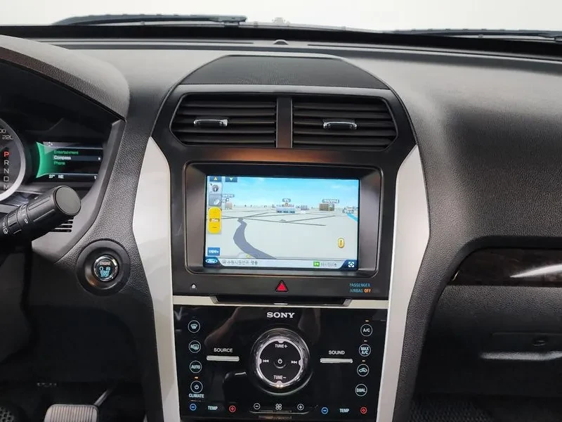 Ford Explorer 3.5 AWD - САМО 30% АВАНС, снимка 12 - Автомобили и джипове - 56368591