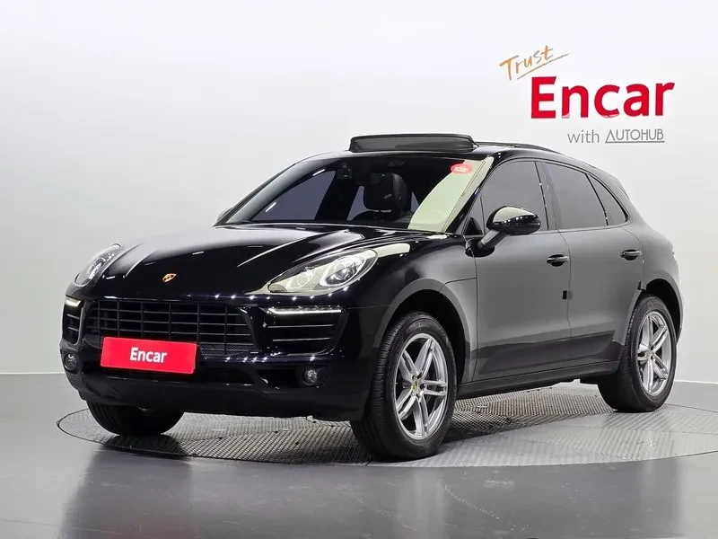 Porsche Macan 2.0/ PANO/ ПОДГРЕВ/ КАМЕРА/ ПАМЕТ