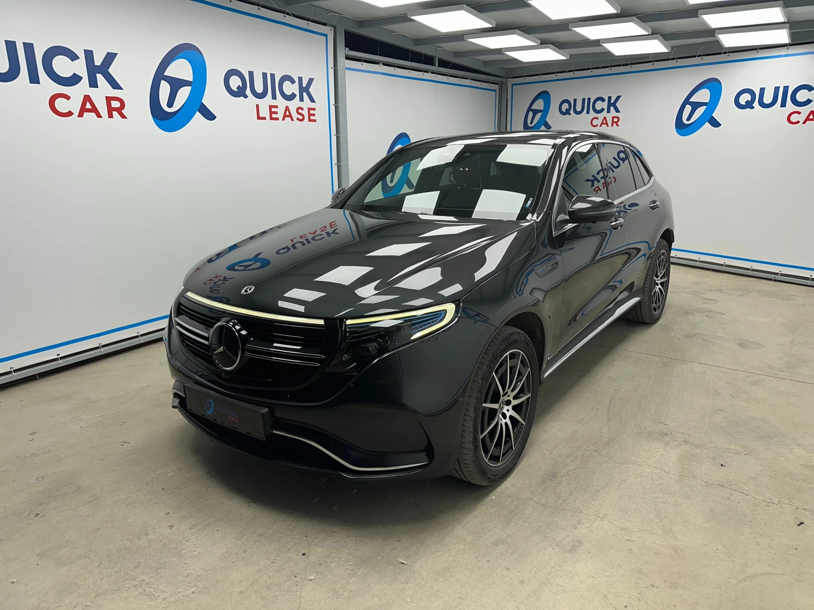 Mercedes-Benz EQC  400* AMG LINE-4Matic - изображение 3