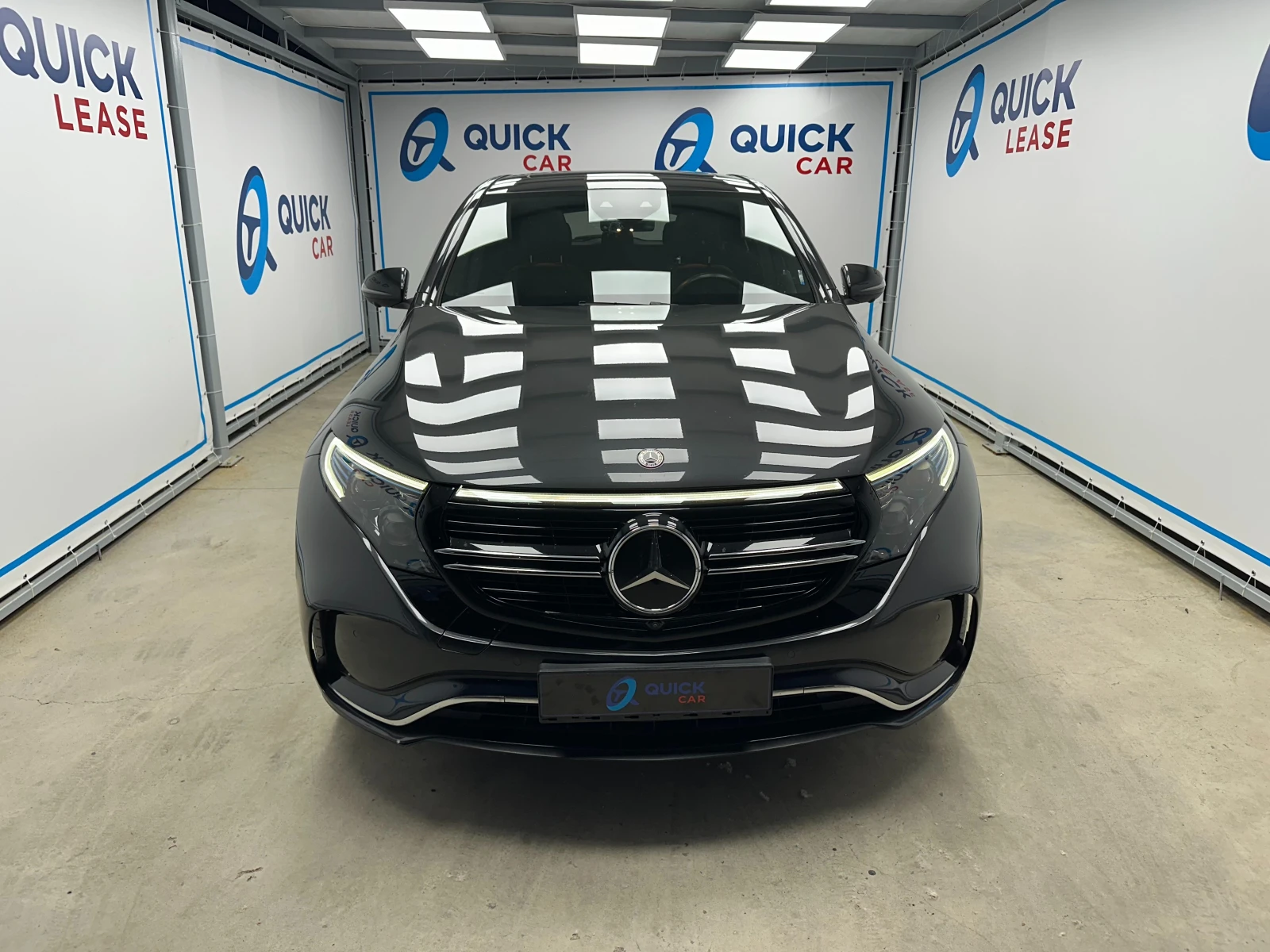 Mercedes-Benz EQC  400* AMG LINE-4Matic - изображение 2