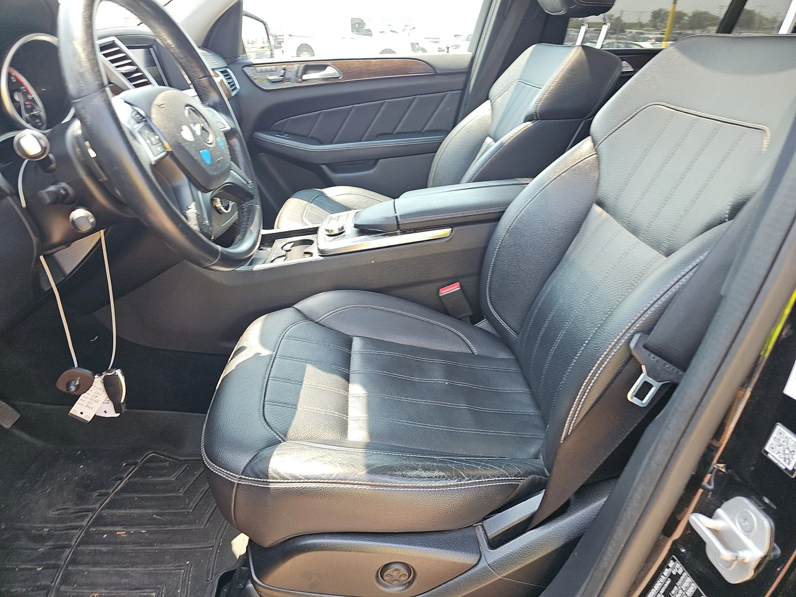 Mercedes-Benz GL 350 BlueTEC Дистроник* М.Точка* 360* Щори* Пано*  - изображение 8