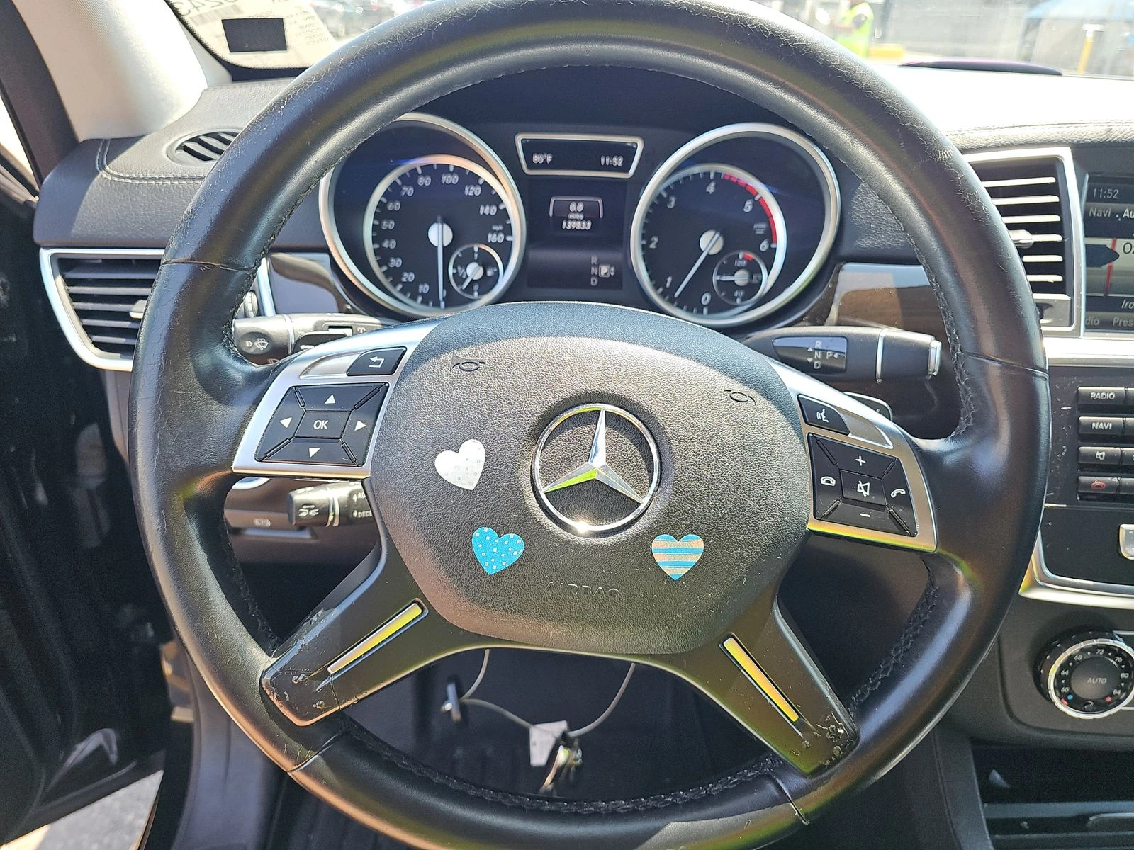 Mercedes-Benz GL 350 BlueTEC Дистроник* М.Точка* 360* Щори* Пано*  - изображение 9