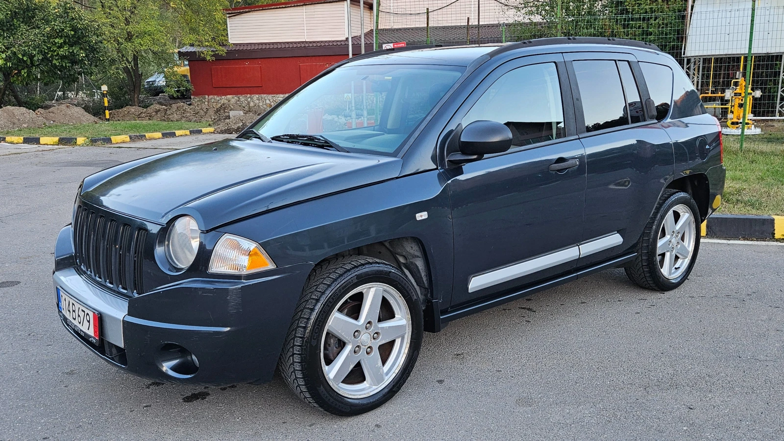 Jeep Compass 2.0 Tdi 4X4/KOJA/KLIMA/6skorosti - изображение 2