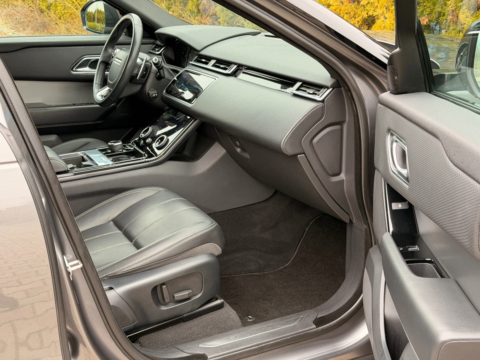 Land Rover Range Rover Velar 3.0D-300KC-R-DAYNAMIC-AWD-4X4-����-������-������ | Mobile.bg � ����������� 15