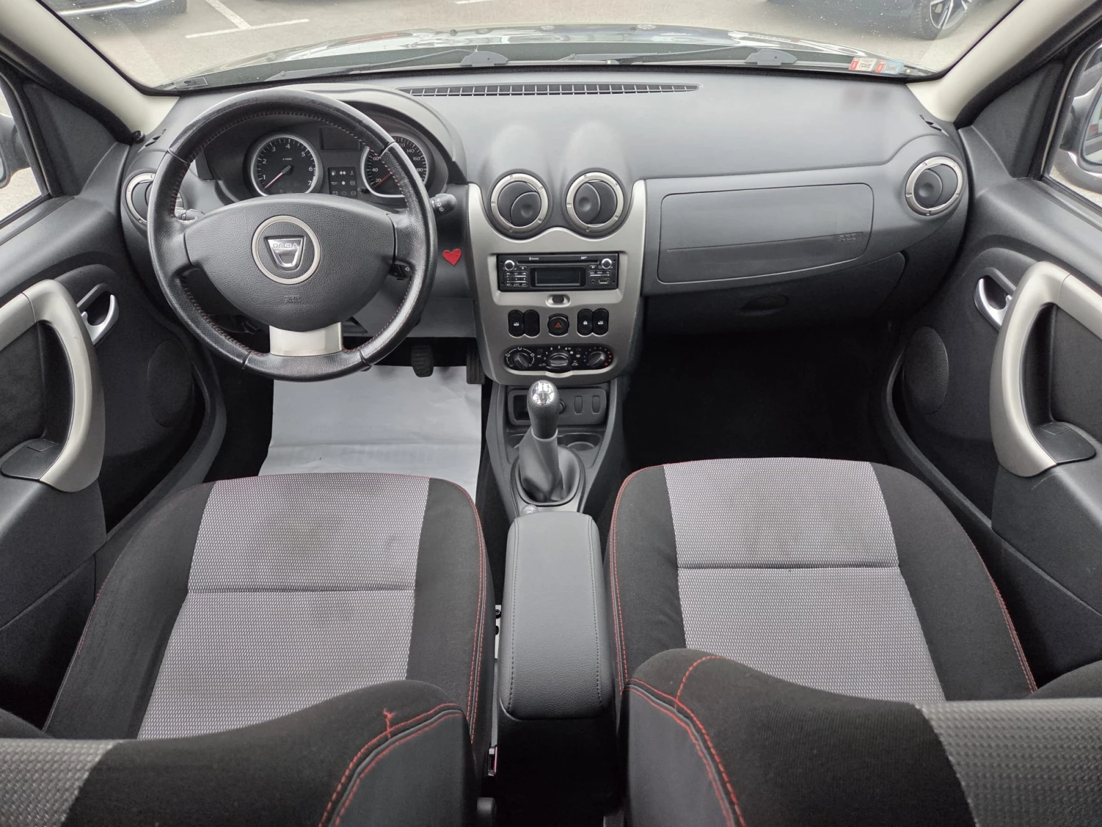 Dacia Duster 1.6 GPL, снимка 8 - Автомобили и джипове - 54202984