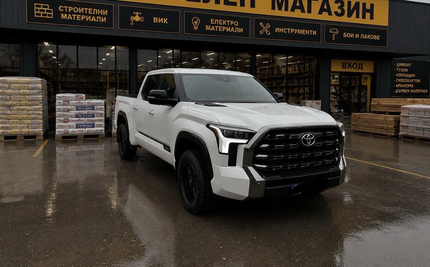 Toyota Tundra Platinum i-FORCE MAX HYBRID 4x4, снимка 4 - Автомобили и джипове - 55079028
