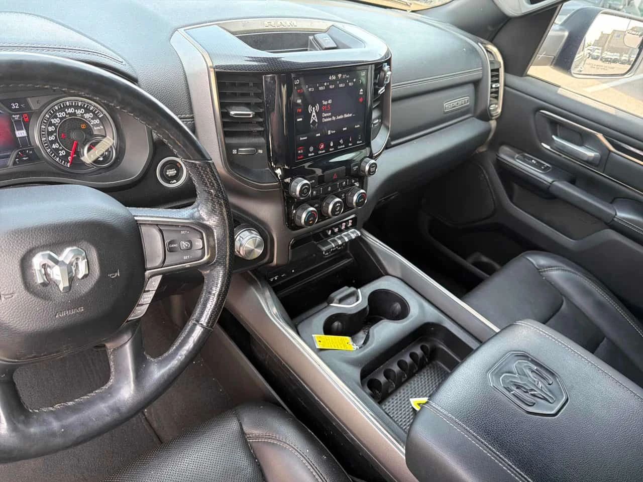 Dodge RAM 1500  Sport / CARFAX / КЛИП НА МОТОРА , снимка 9 - Автомобили и джипове - 55500356