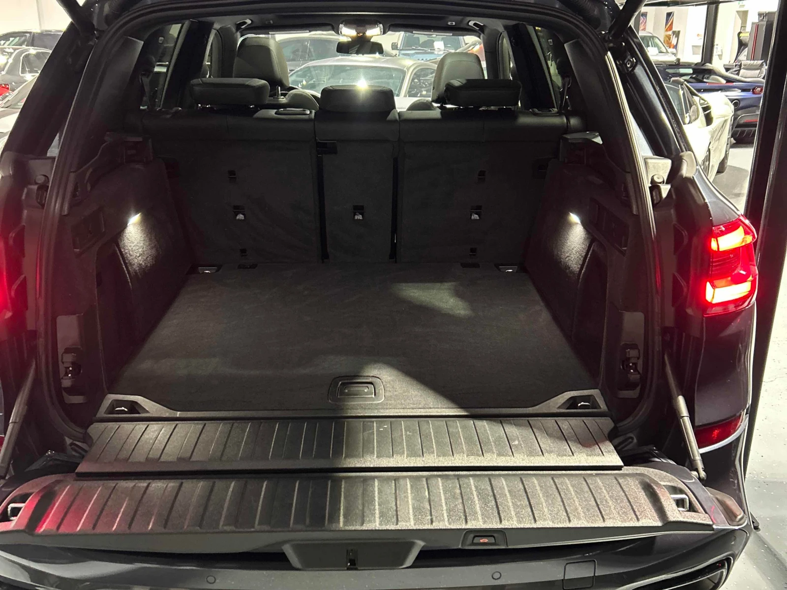BMW X5 * xDrive40i * CARFAX * ОПЦИЯ ЗА ФИНАНСИРАНЕ, снимка 10 - Автомобили и джипове - 55964547