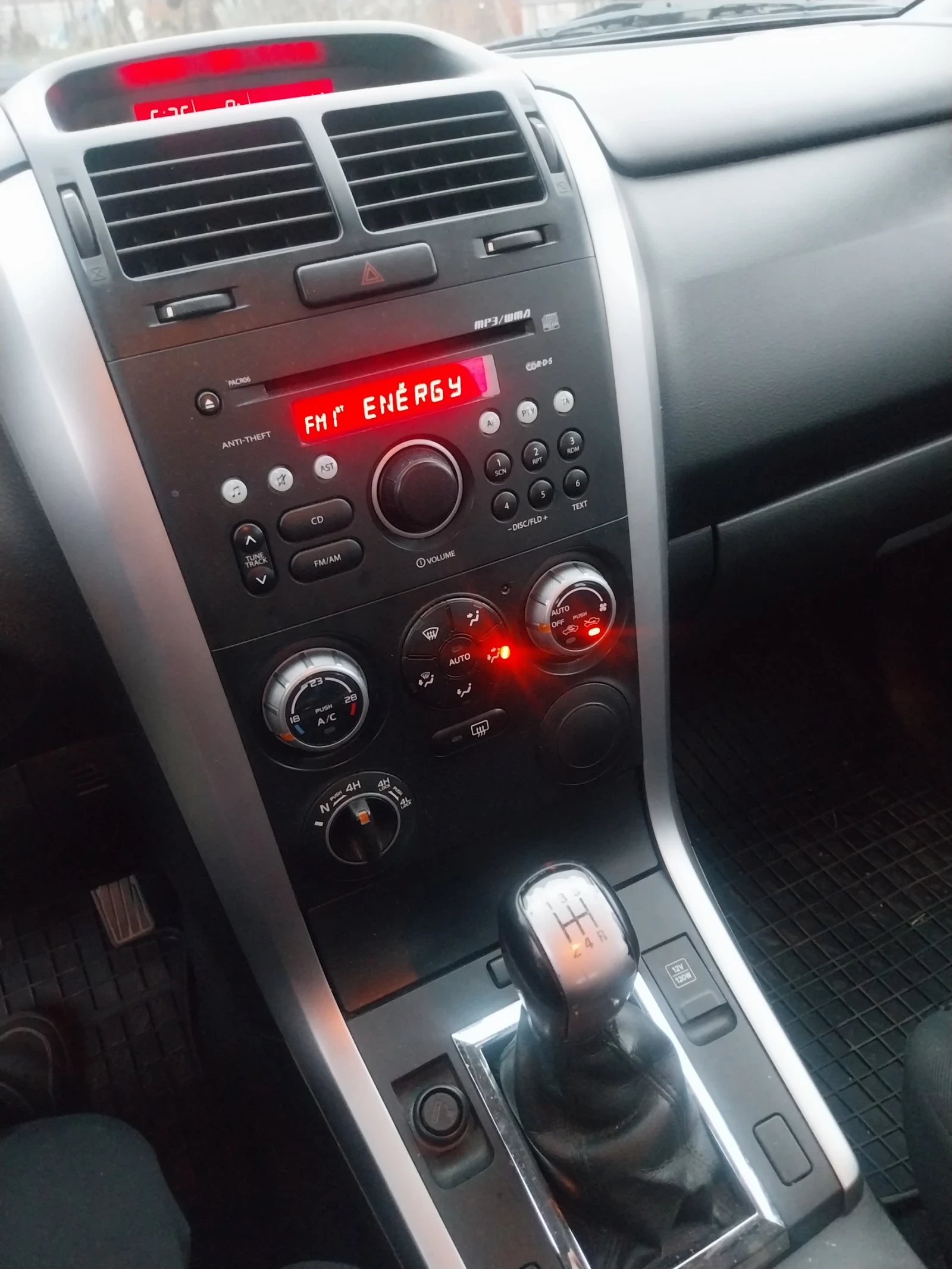 Suzuki Grand vitara Коли, снимка 6 - Автомобили и джипове - 55982173