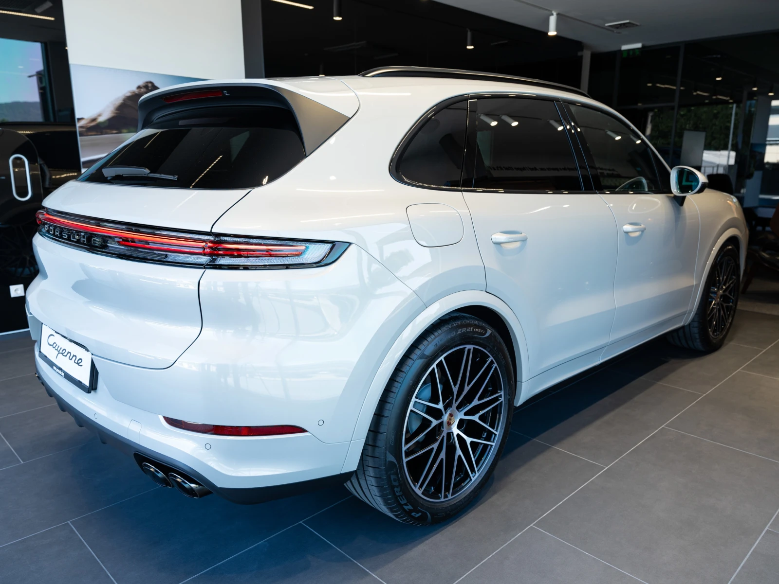 Porsche Cayenne, снимка 4 - Автомобили и джипове - 56265075