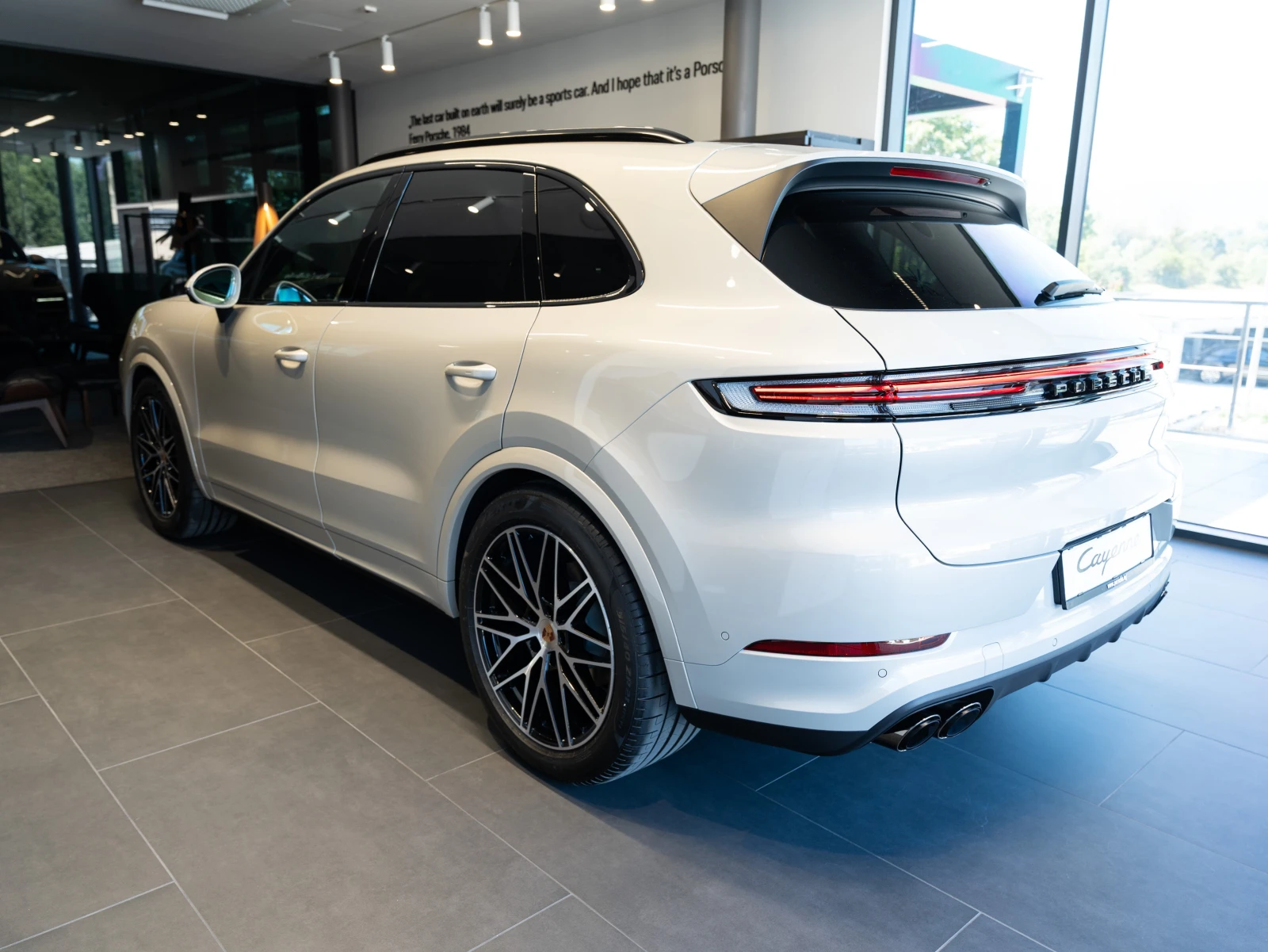 Porsche Cayenne, снимка 2 - Автомобили и джипове - 56265075