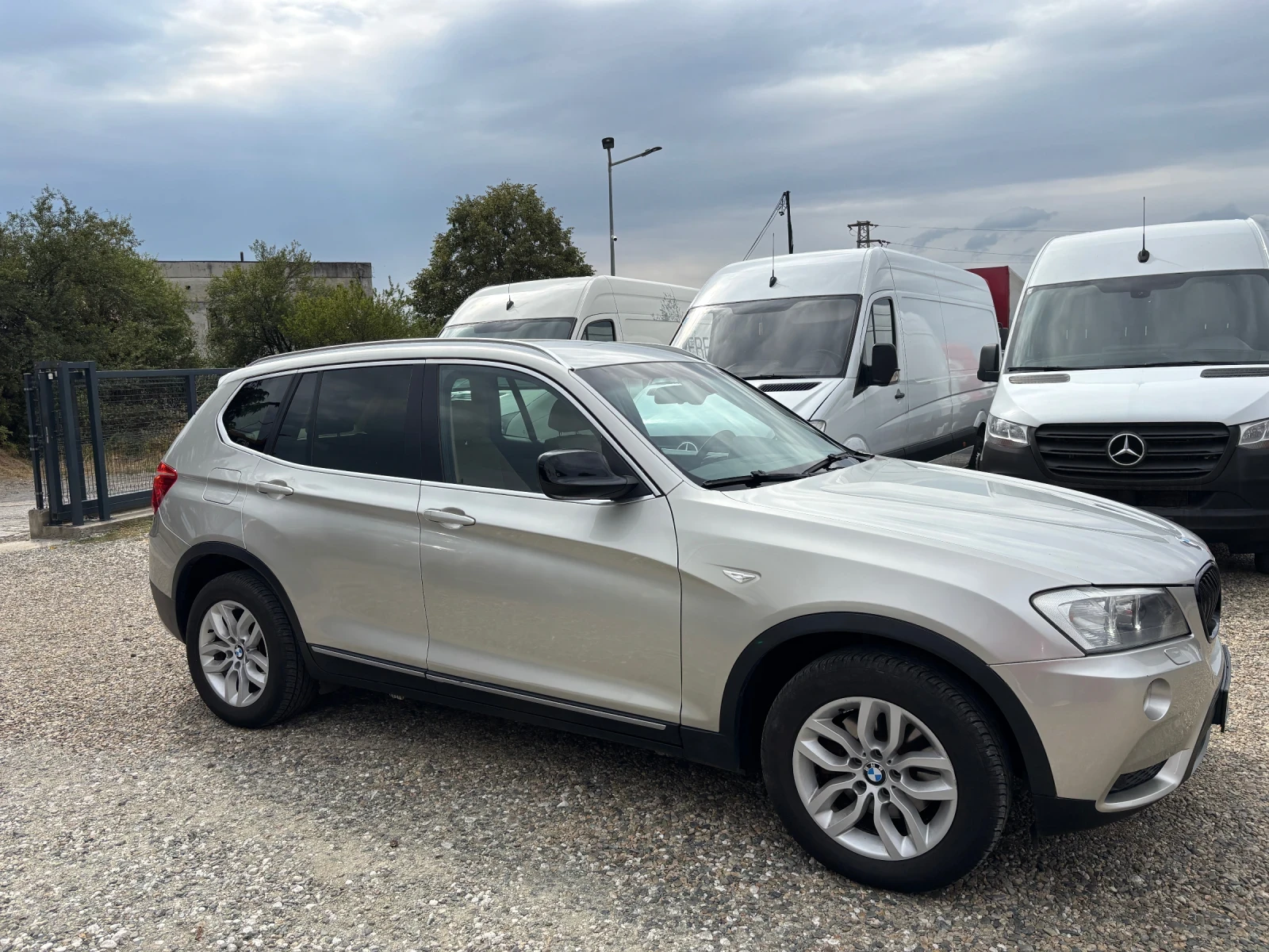 BMW X3 2.0D  КОЖА ПОДГРЕВ ВСИЧКО СМЕНЕНО ВСИЧКО ПЛАТЕНО, снимка 4 - Автомобили и джипове - 56268664
