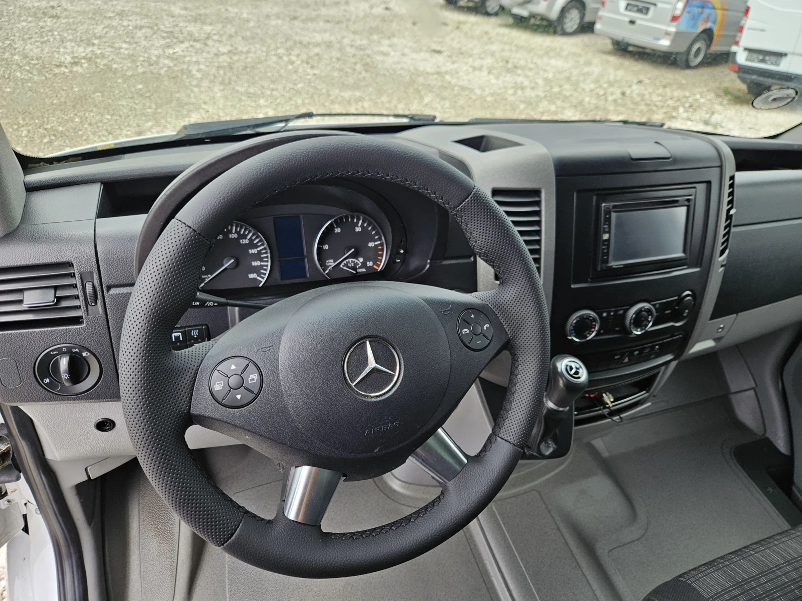 Mercedes-Benz Sprinter 316 Щора, Падащ борд, Нави, Автомат - изображение 10