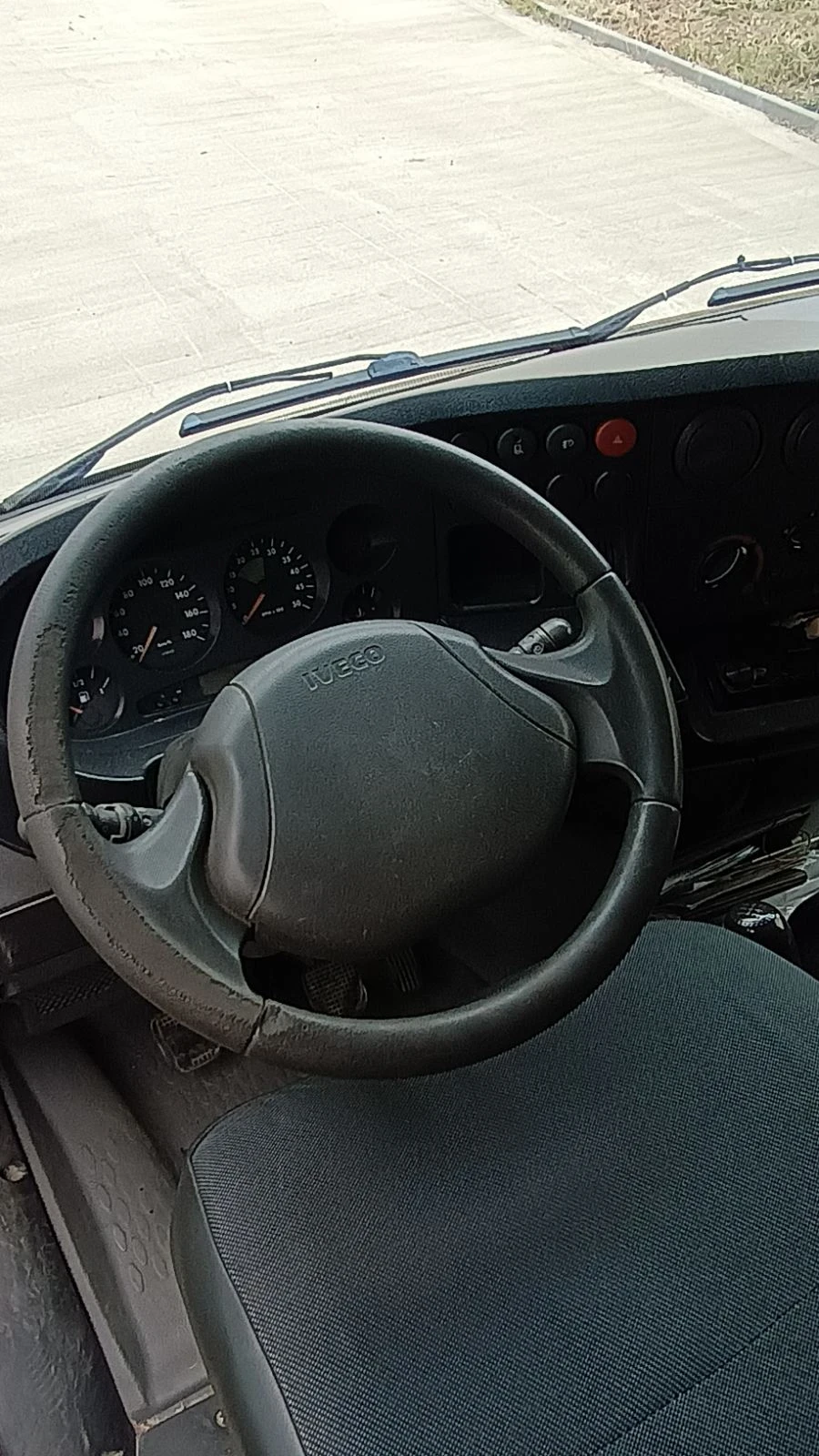 Iveco Daily, снимка 11 - Бусове и автобуси - 55799161