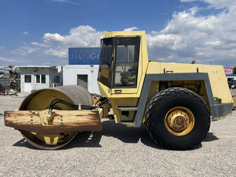 Валяк BOMAG BW 213 D, снимка 1 - Индустриална техника - 46820451