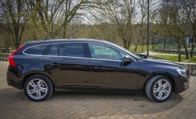 Volvo V60 2.4 D6 AWD PLUG-IN, снимка 2