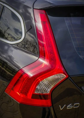 Volvo V60 2.4 D6 AWD PLUG-IN | Mobile.bg � ����� ������ 15