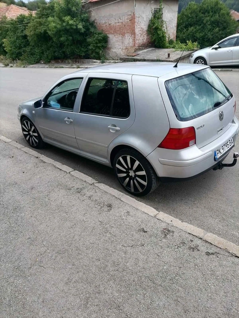 VW Golf TDI, снимка 4 - Автомобили и джипове - 46789114