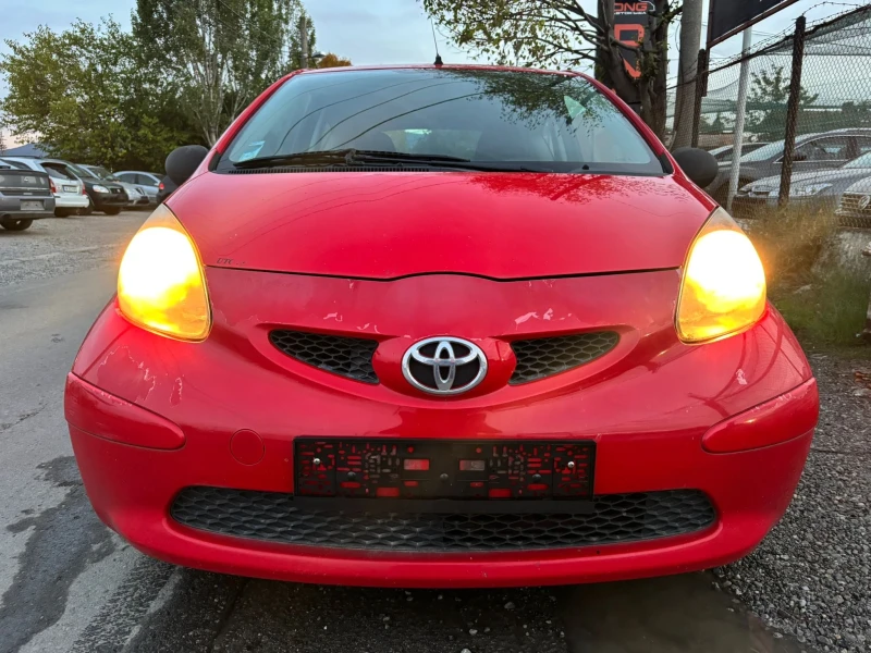 Toyota Aygo 1, 000 EURO4 , снимка 2 - Автомобили и джипове - 47512699