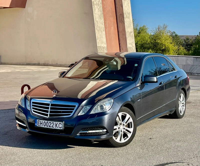 Mercedes-Benz E 350 * AVANTGARDE * - BlueEfficiency , снимка 1 - Автомобили и джипове - 47645248