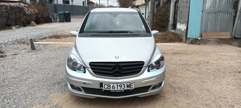 Mercedes-Benz B 180, снимка 2 - Автомобили и джипове - 47929588