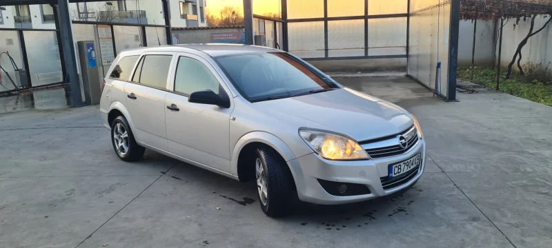 Opel Astra 1.7 cdti, снимка 1 - Автомобили и джипове - 47928355