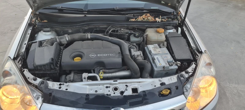 Opel Astra 1.7 cdti, снимка 8 - Автомобили и джипове - 47928355