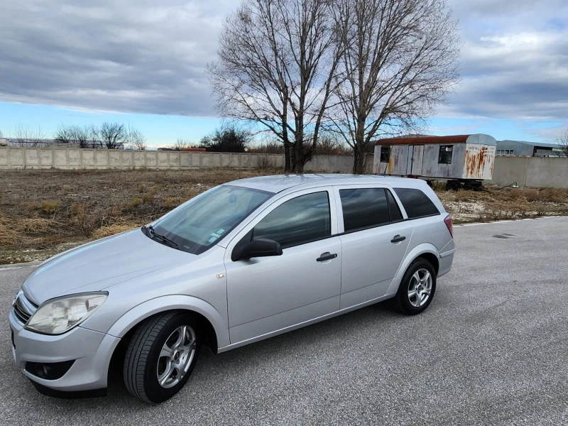 Opel Astra 1.7 cdti, снимка 2 - Автомобили и джипове - 48646698