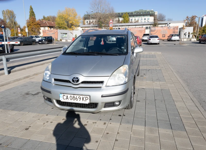 Toyota Corolla verso, снимка 3 - Автомобили и джипове - 48038543