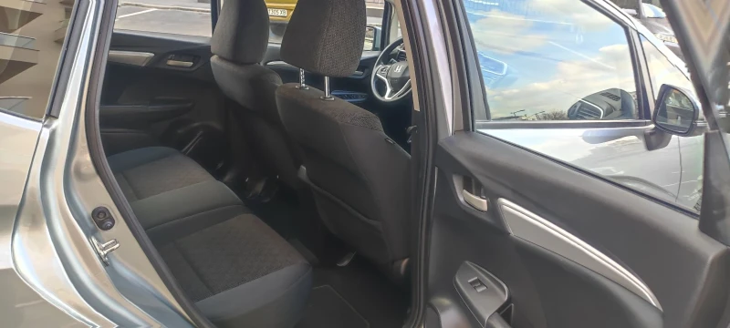 Honda Jazz 1.3 i-VTEC, снимка 8 - Автомобили и джипове - 49051755